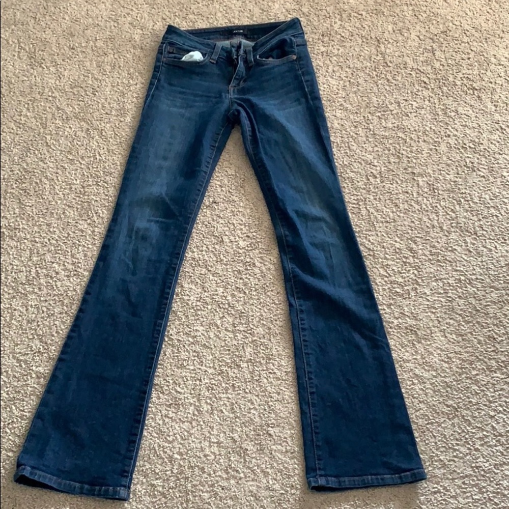 Joe’s curvy bootcut jeans size 24